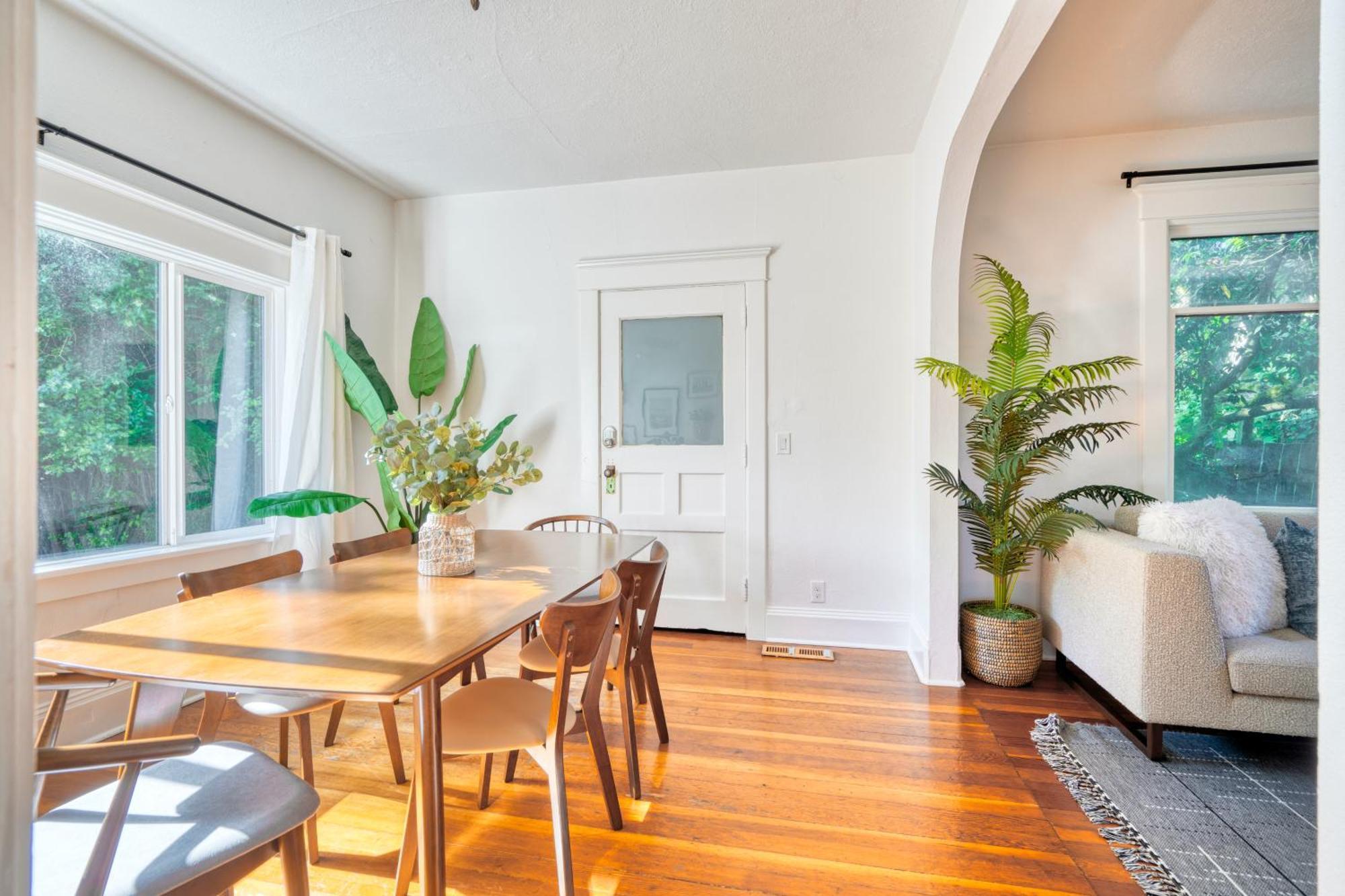 Holiday home Collection - The Garden On Garfield - 91 Walkscore
