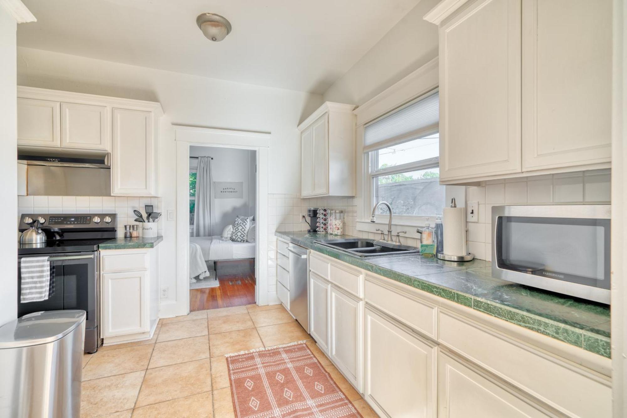 Holiday home Collection - The Garden On Garfield - 91 Walkscore *